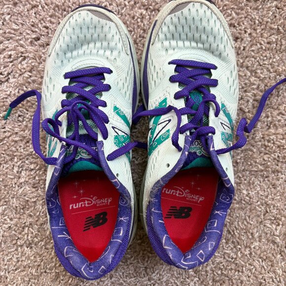 RunDisney New Balance 880V6 Mad Tea Party Sneakers - Picture 3 of 11